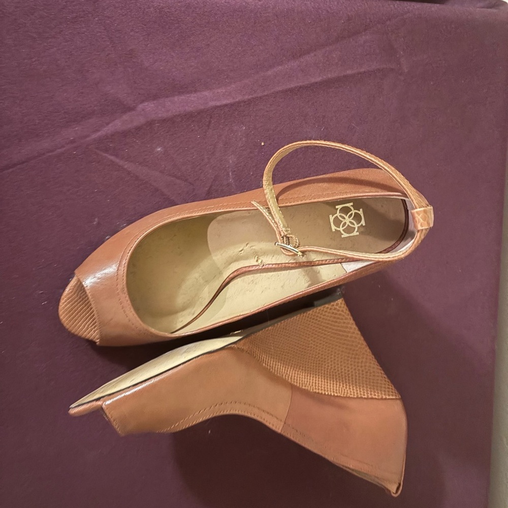 Ann Taylor Tan Wedge Shoes with Rounded Toe